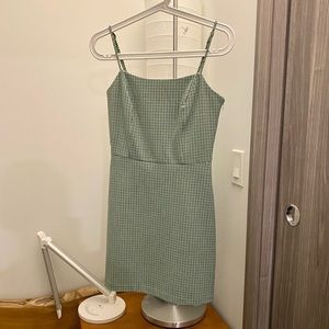 Aritzia Wilfred Isabelle Dress